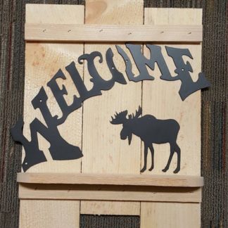 Welcome Moose Pine Shelf